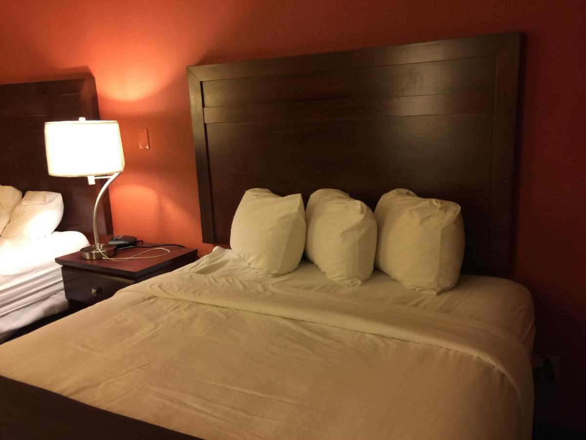 Knights Inn - Chanute Esterno foto