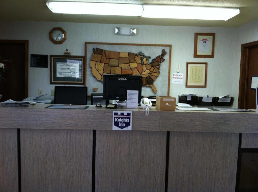 Knights Inn - Chanute Esterno foto